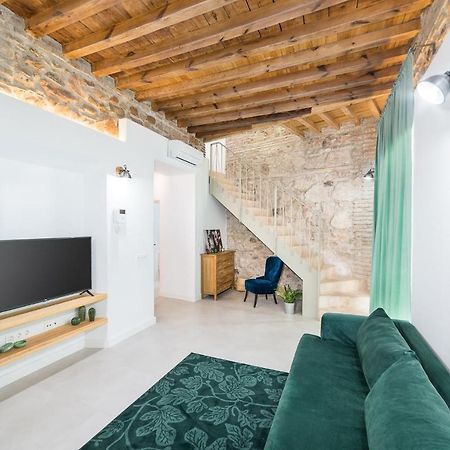 Suite Homes Sweet Postigos Terrace مالقة المظهر الخارجي الصورة