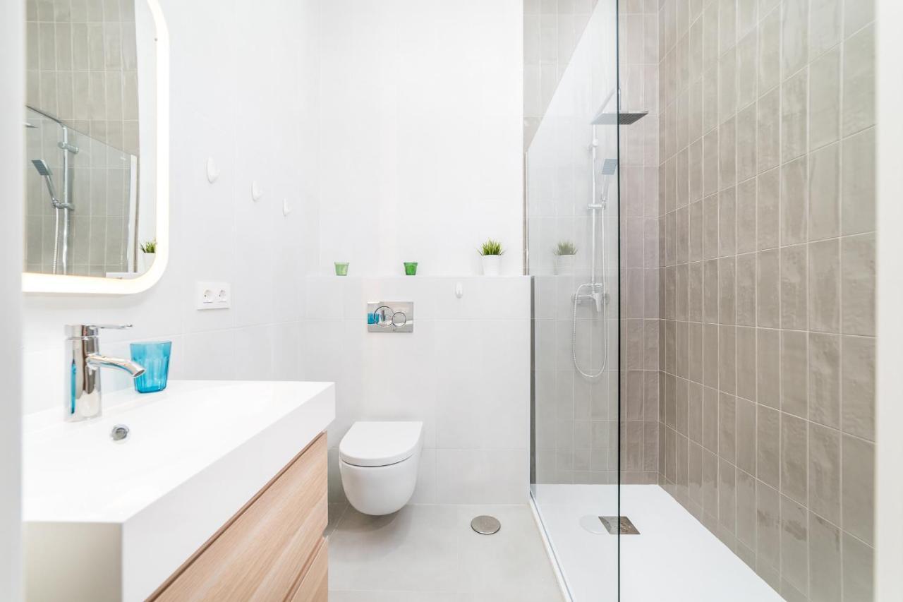 Suite Homes Sweet Postigos Terrace مالقة المظهر الخارجي الصورة