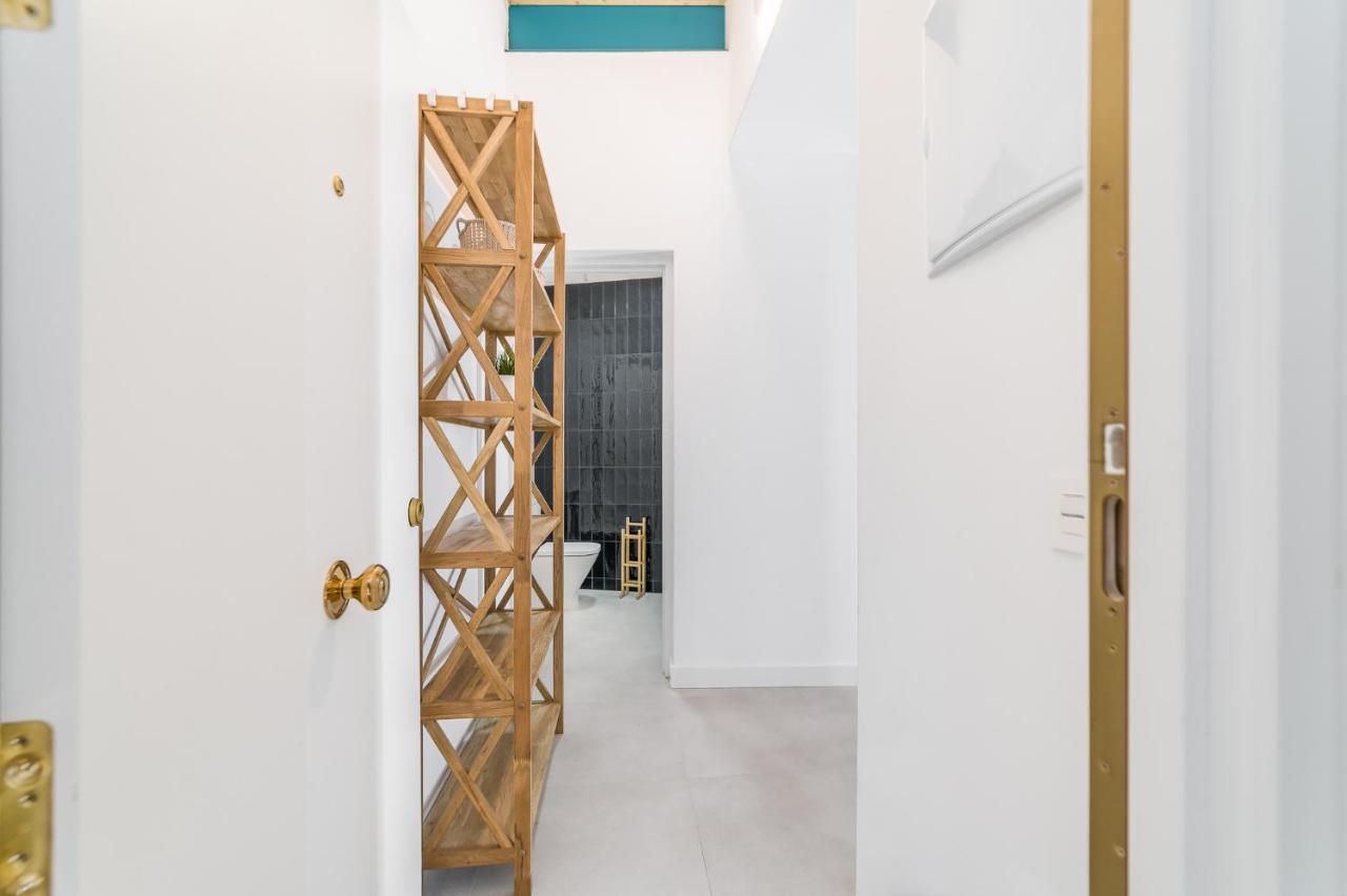 Suite Homes Sweet Postigos Terrace مالقة المظهر الخارجي الصورة