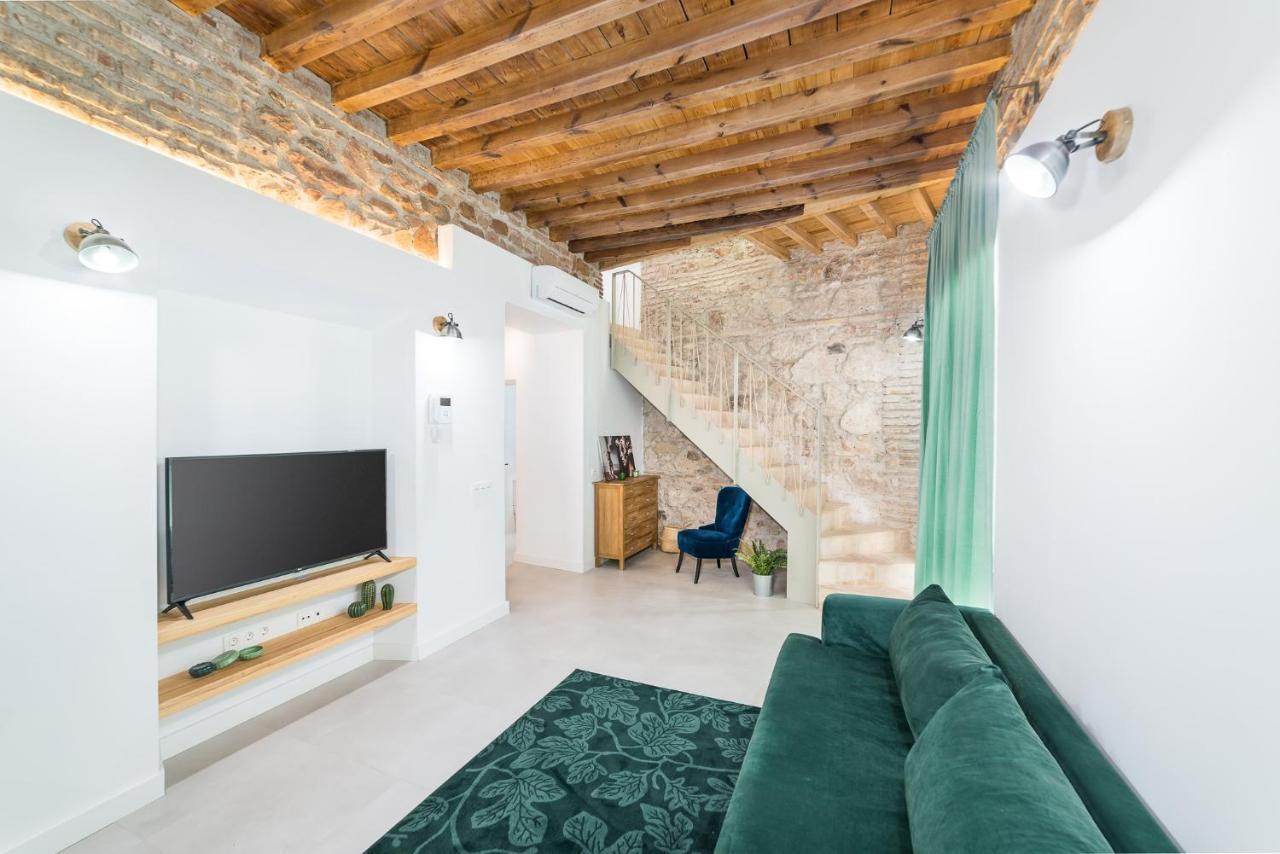 Suite Homes Sweet Postigos Terrace مالقة المظهر الخارجي الصورة